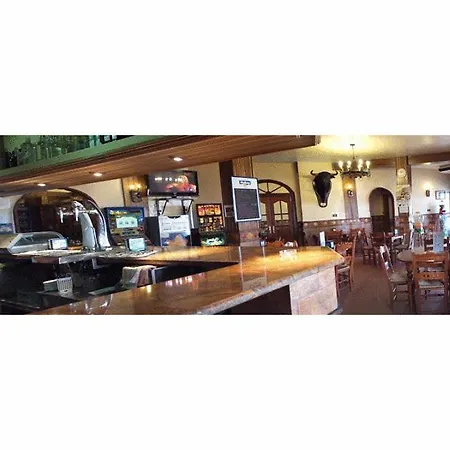 فندق Restaurante Berlanga