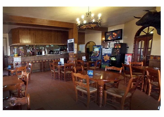 מלון Restaurante Berlanga *