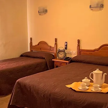 Готель Restaurante Berlanga *